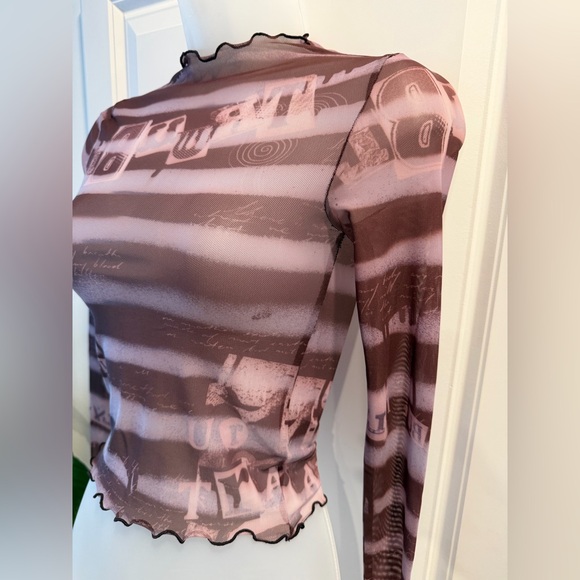 Urban Outfitters Mesh Mock Neck - Picture 4 of 9